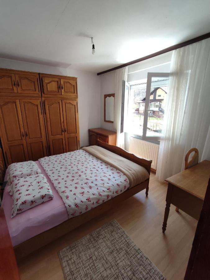 Apartman Bor Ливно Экстерьер фото
