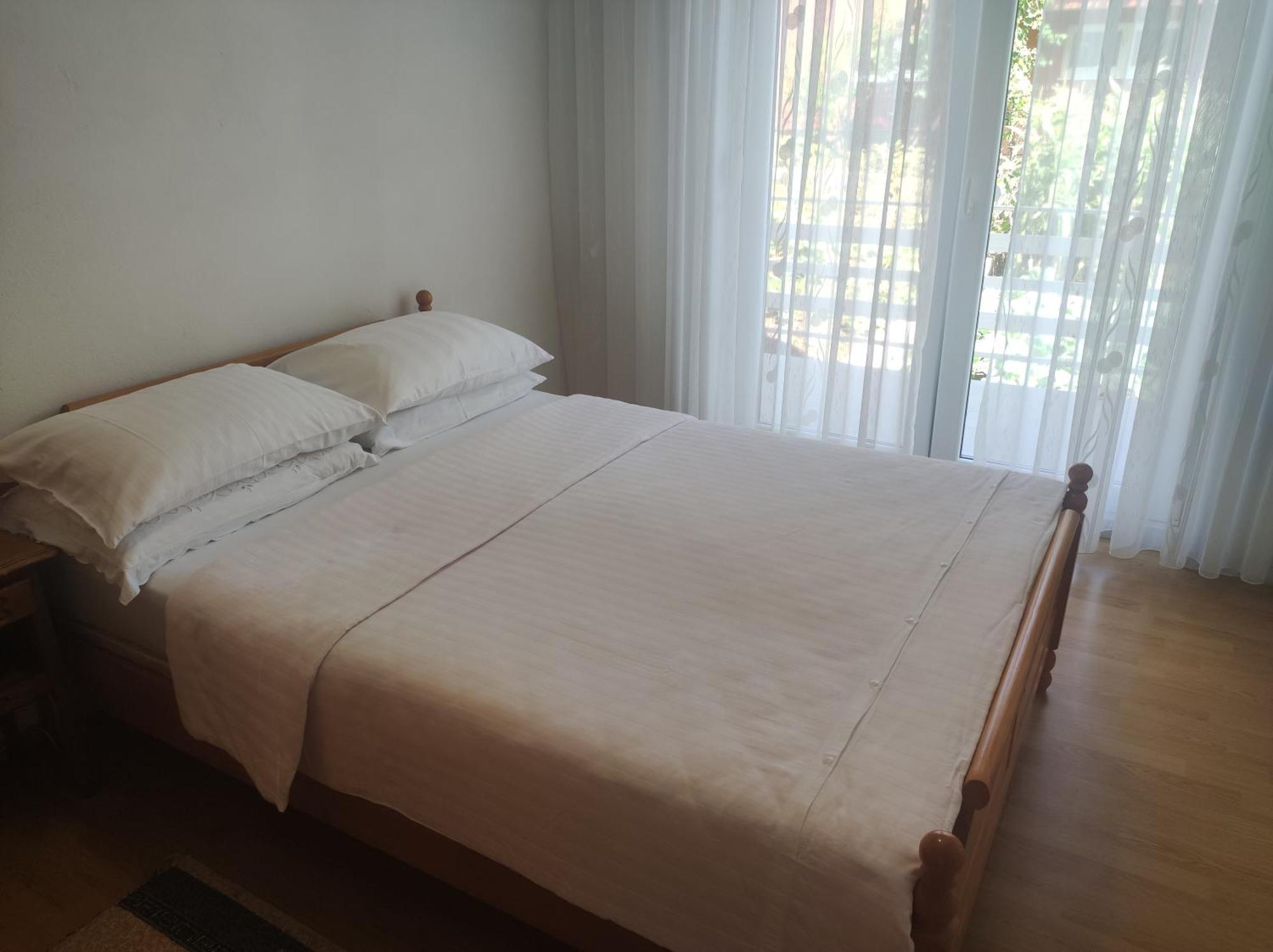 Apartman Bor Ливно Экстерьер фото